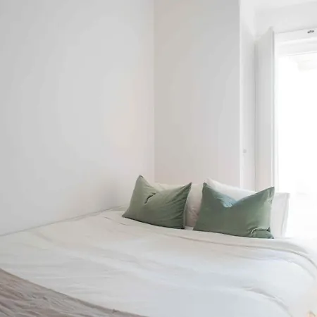 Amaro - Elegant 2 Bedroom In Alcantara