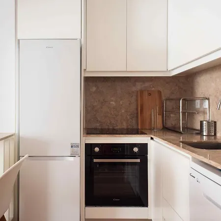 Amaro - Elegant 2 Bedroom In Alcantara *