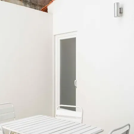 Daire Amaro - Elegant 2 Bedroom In Alcantara *